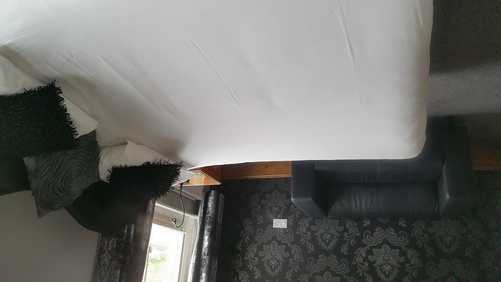 Warrens Guest House York Room photo